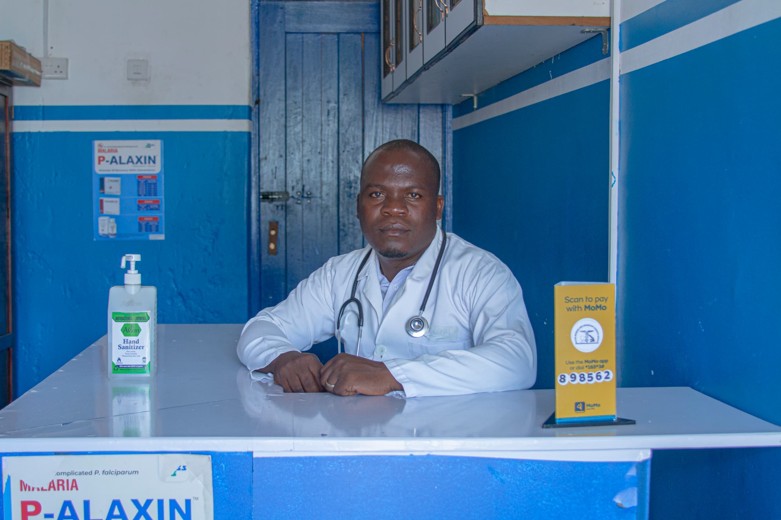 A Mysha clinician at the consultation desk